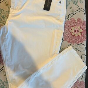 The Limited White Capris Pants